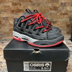 Osiris D3 2001 Traverse Black And Red Size 9.5
With original box